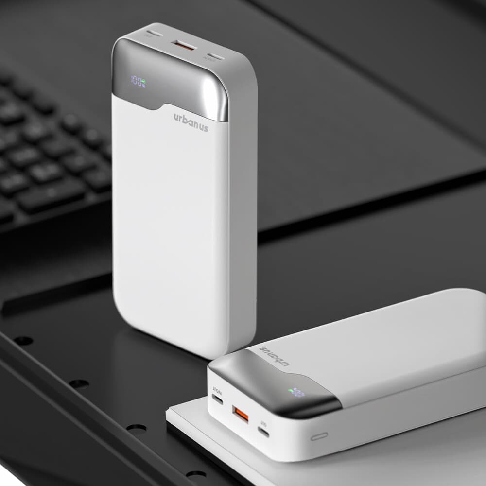 어반어스 PD 27W 초슬림 보조 배터리 UB-PA303P23W 30000mAh